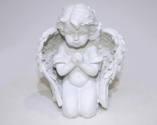 Angel with large wings 8.8x7.5x5.1cm hand-painted and