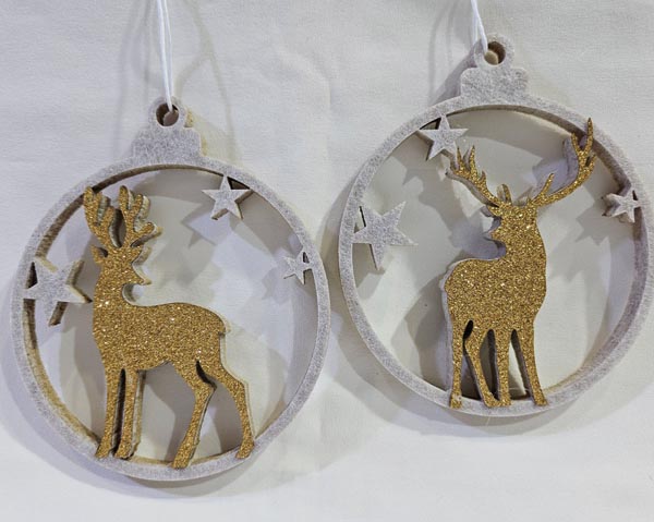 XL ball ornament, 14x12.5x1cm, with a large golden moose and